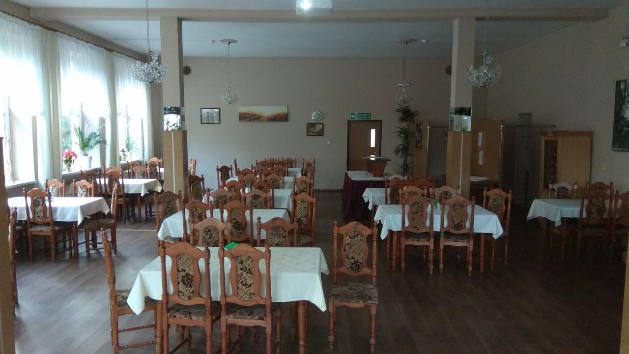 财神酒店 Świeradów-Zdrój 外观 照片