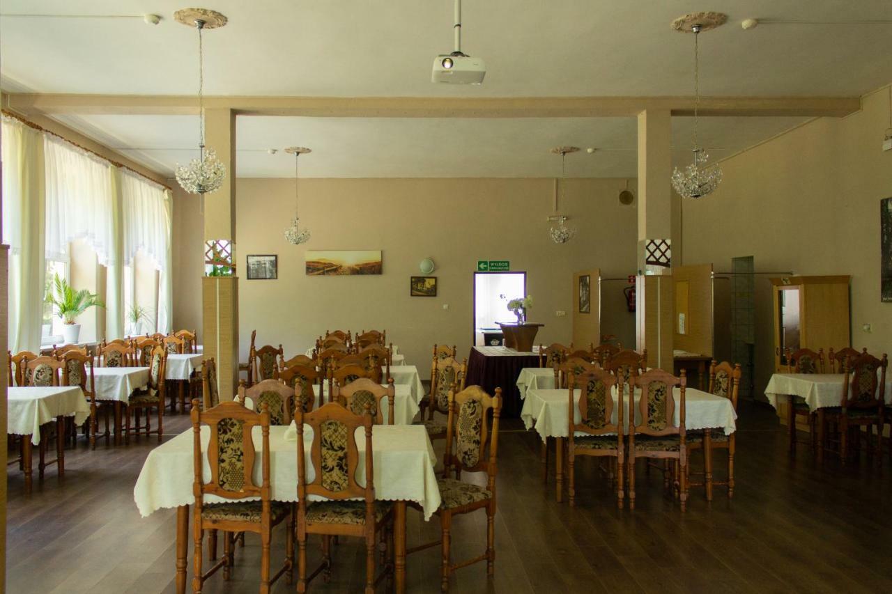 财神酒店 Świeradów-Zdrój 外观 照片
